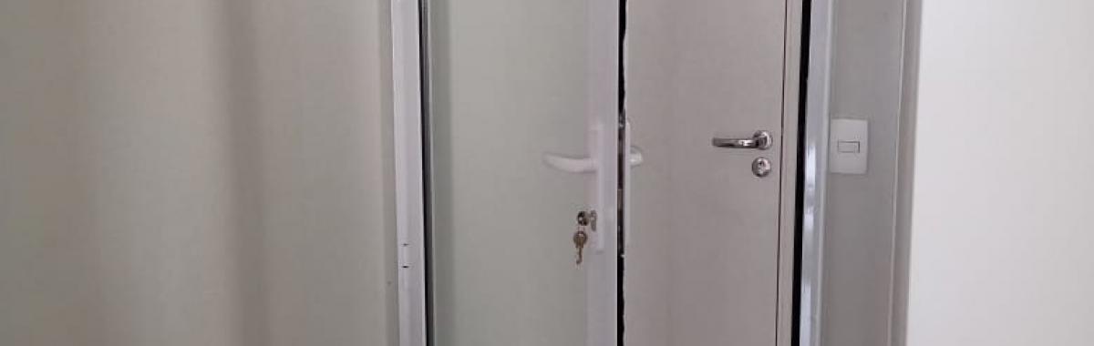 Porta de giro antirruído em SP Porta de giro antirruído em SP
